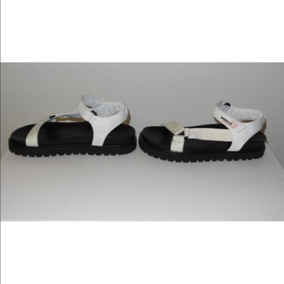 MONCLER TOUCH-STRAP WHITE FLAT SANDALS - Picture 5 of 9